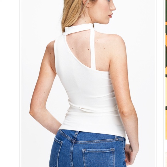 Ribbed knit top with cut out details - Picture 3 of 4